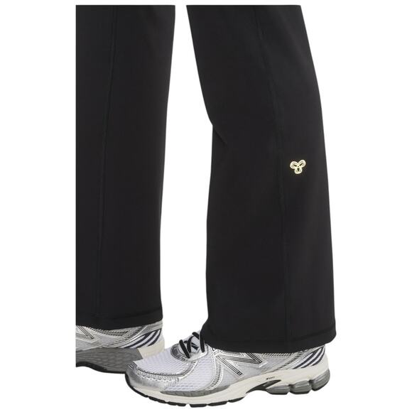 NWT Aritzia Powersculpt Resilient Yoga Pant in Black Size Medium Sold Out Online - Picture 6 of 15